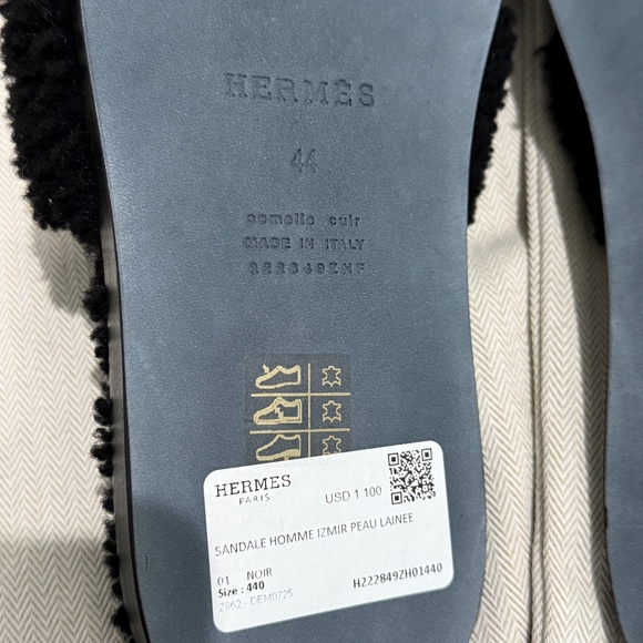Hermès Brand New Furry Izmir Unworn Men's Sandals - Noir  - Size 44 - Picture 6 of 8
